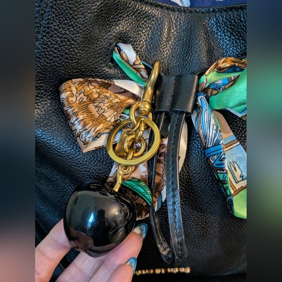 Michael Kors Nicole Leather Bucket Drawstring Crossbody Bag - Picture 6 of 14